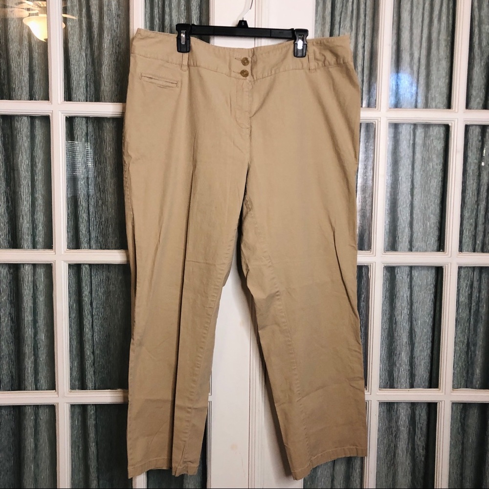 *Bundle 4/$20* Avenue khakis khaki pants plus size 18
